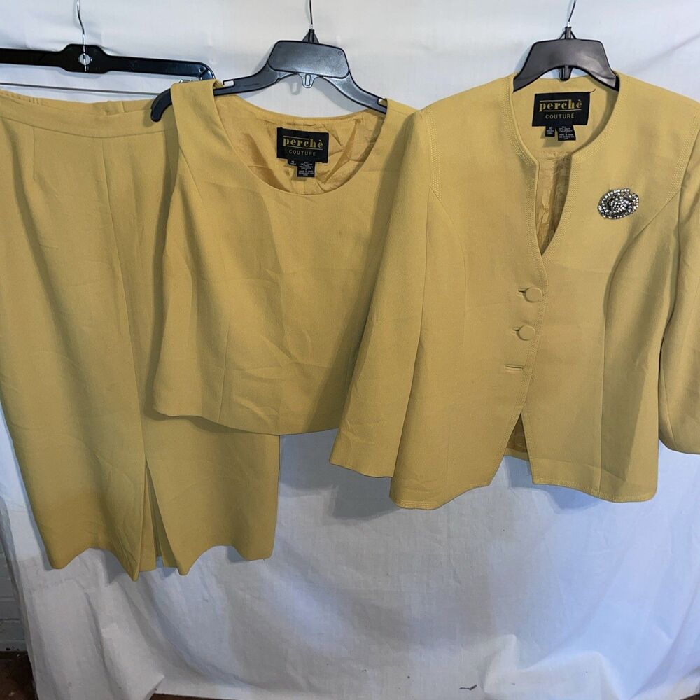 Perche Couture Women’s 3Pc. Suit Size 10 Yellow Business Missing Button